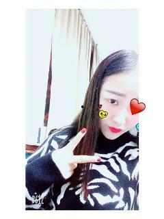 陈琪琪个人资料,才华横溢的年轻艺术家，多才多艺的人生探索者